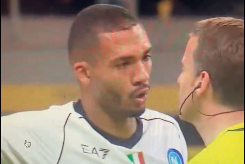 Inter-Napoli, Juan Jesus accusa Acerbi: "Ha detto n***o". Poi le scuse 1 1638889
