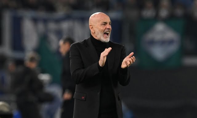 Pioli: "Se l'arbitro non fischia, perché fermarsi? Non commento le parole di Cardinale" 1 2105503