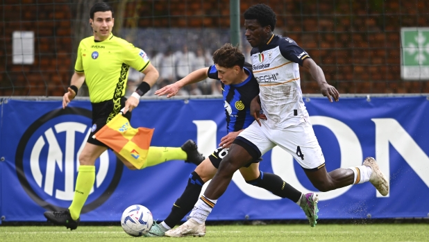 Due espulsi e due rigori, Stankovic lo sbaglia, Burnete no: l'Inter cade con il Lecce 1 7790163