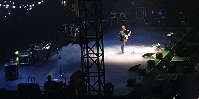 Gazzelle e la domanda ai fan durante il concerto: “Quanto sta la Roma?” 1 Gazzelle e la domanda ai fan durante il concerto: “Quanto sta la Roma?”