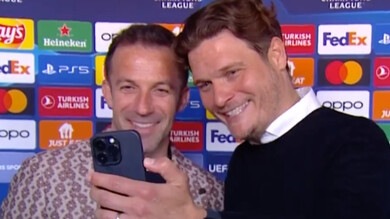 Quando ti giochi la Champions, ma non resisti a Del Piero: selfie da leggenda 1 2211769