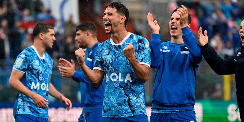 Como, il gol dell'ex Juve può regalare la Serie A! Venezia ko, Cosenza salvo 1 Como, il gol dell'ex Juve può regalare la Serie A! Venezia ko, Cosenza salvo
