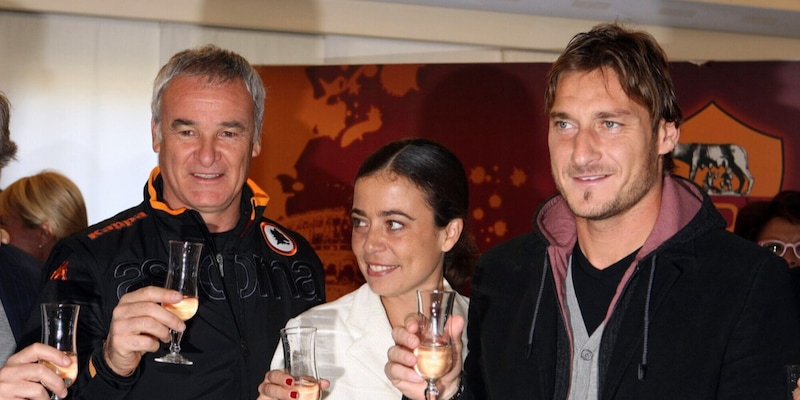 Ranieri smette, le parole da brividi di Rosella Sensi emozionano Totti e i romanisti 1 Ranieri smette, le parole da brividi di Rosella Sensi emozionano Totti e i romanisti