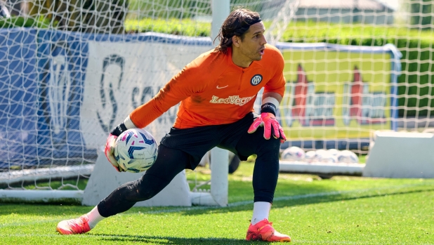 Sommer sfida Buffon: "Inter, che difesa top. E io punto al record del mio idolo" 1 Sommer sfida Buffon: "Inter, che difesa top. E io punto al record del mio idolo"