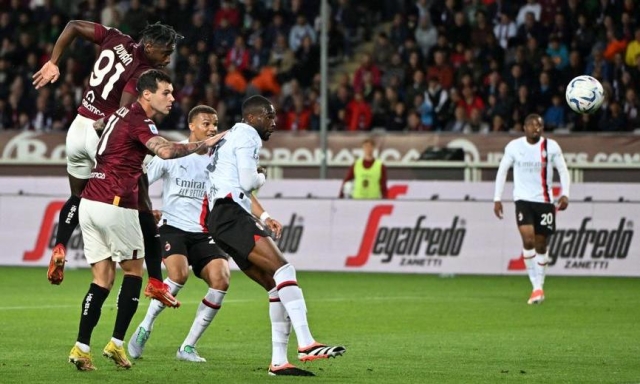 Nona partita con almeno 3 gol subiti: Milan, i motivi dello sprofondo in difesa 1 Nona partita con almeno 3 gol subiti: Milan, i motivi dello sprofondo in difesa