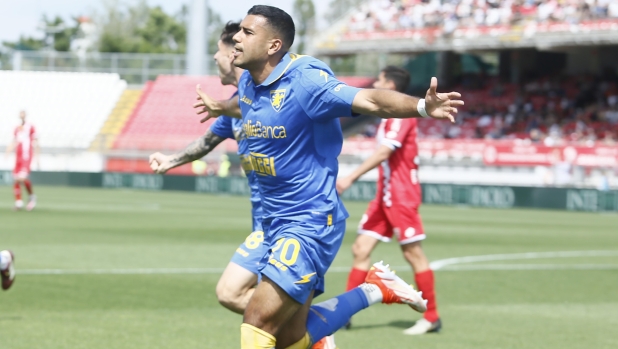 Monza-Frosinone, le pagelle: Sorrentino 7, ma non basta. Bene Cheddira, 6,5 1 Monza-Frosinone, le pagelle: Sorrentino 7, ma non basta. Bene Cheddira, 6,5