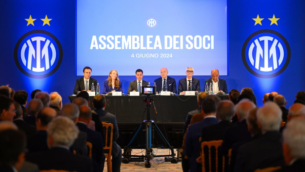 Barella ufficiale, Lautaro chiuso: partenza a razzo per l'agenda di Oaktree 1 Barella ufficiale, Lautaro chiuso: partenza a razzo per l'agenda di Oaktree