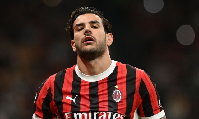 Mal di pancia Theo, tre alternative nel mirino: come cambia la difesa del Milan 1 Mal di pancia Theo, tre alternative nel mirino: come cambia la difesa del Milan