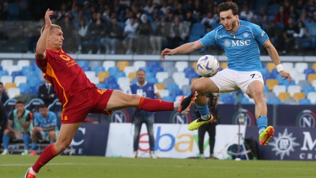 Se Kvara va via è anche colpa del Napoli. Ma le società vanno tutelate 1 Se Kvara va via è anche colpa del Napoli. Ma le società vanno tutelate