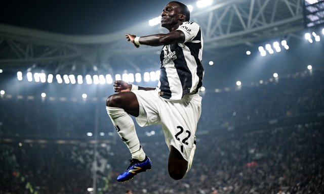 Weah gioca la partitella da punta centrale e segna due gol: Milan avvisato 1 Weah gioca la partitella da punta centrale e segna due gol: Milan avvisato