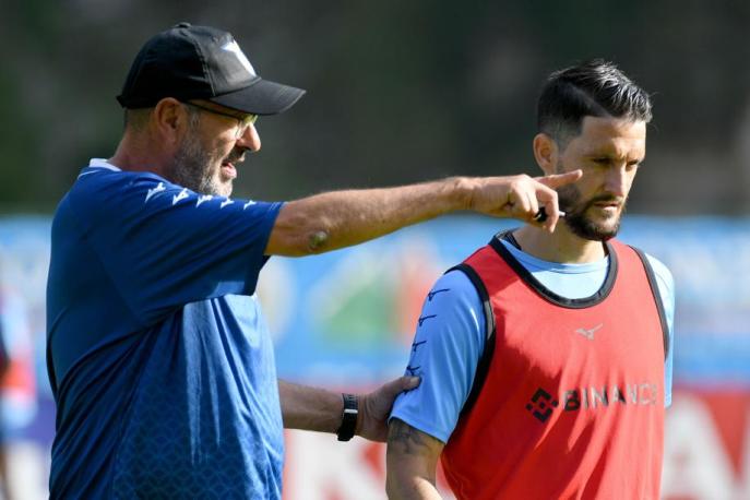 Luis Alberto e i riti di Sarri: "Se gli toccavi le sigarette..." 1 Luis Alberto e i riti di Sarri: "Se gli toccavi le sigarette..."
