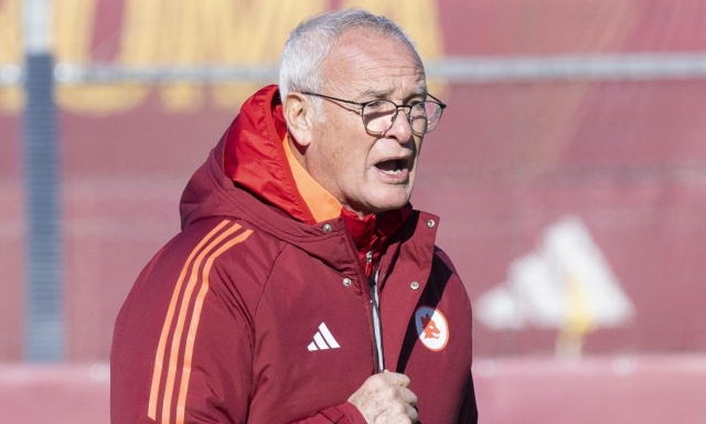 Ranieri: "Pellegrini, Mancini e Cristante hanno cacciato De Rossi? No, hanno fatto i pazzi per tenerlo" 1 Ranieri: "Pellegrini, Mancini e Cristante hanno cacciato De Rossi? No, hanno fatto i pazzi per tenerlo"