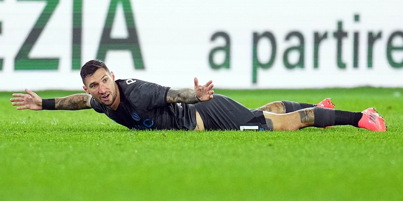 Napoli, Politano si ferma: le sue condizioni e quando può tornare 1 Napoli, Politano si ferma: le sue condizioni e quando può tornare