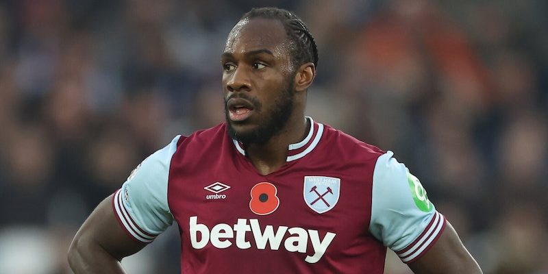 Antonio, gravissimo incidente e macchina distrutta. Il West Ham: “Preghiamo” 1 Antonio, gravissimo incidente e macchina distrutta. Il West Ham: “Preghiamo”