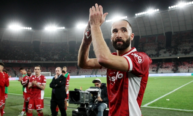 Palermo-Bari, big in difficoltà. Dionisi e Longo cercano i 3 punti per rilanciarsi 1 Palermo-Bari, big in difficoltà. Dionisi e Longo cercano i 3 punti per rilanciarsi