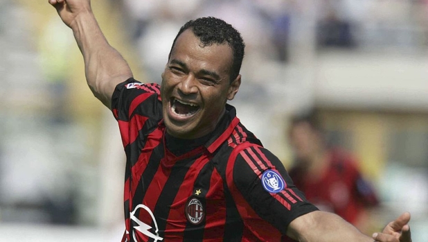 Cafu: "Milan e Roma, siete meglio di così. Emerson Royal? Forte, ma non paragonatelo a me..." 1 Cafu: "Milan e Roma, siete meglio di così. Emerson Royal? Forte, ma non paragonatelo a me..."