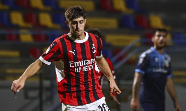 La rivoluzione di Fonseca: con il Genoa giocano Liberali e Jimenez. Theo in panchina 1 La rivoluzione di Fonseca: con il Genoa giocano Liberali e Jimenez. Theo in panchina