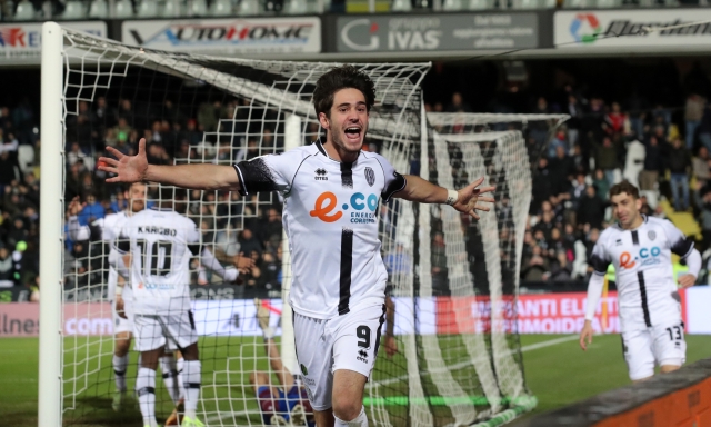 Parte l'asta per Shpendi: la Fiorentina ci prova, il Cesena parte da 15 milioni 1 Parte l'asta per Shpendi: la Fiorentina ci prova, il Cesena parte da 15 milioni