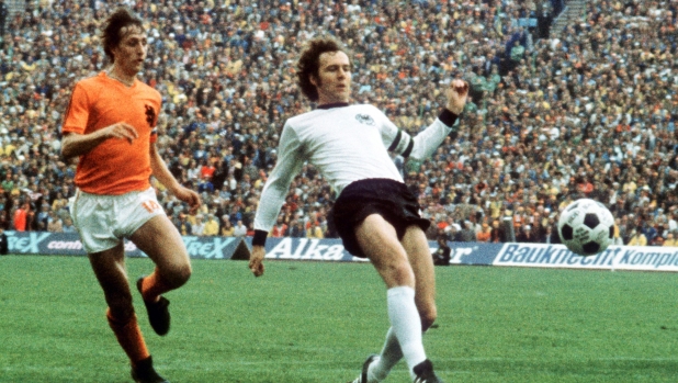 Cambio ruolo, cambio vita. Storia di 10 calciatori che hanno svoltato così 1 Cambio ruolo, cambio vita. Storia di 10 calciatori che hanno svoltato così