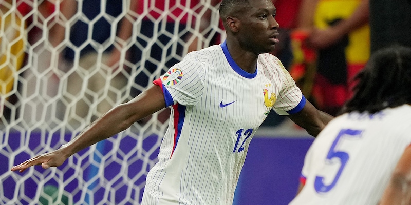 Kolo Muani alla Juve, ci siamo: c'è l'orario di arrivo a Torino 1 Kolo Muani alla Juve, ci siamo: c'è l'orario di arrivo a Torino