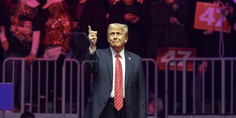 Trump, nel suo discorso a Washington cita la Fifa e le Olimpiadi: le sue parole 1 Trump, nel suo discorso a Washington cita la Fifa e le Olimpiadi: le sue parole