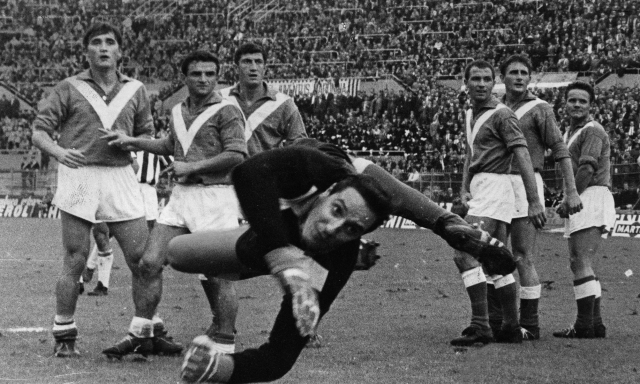 Dalle parate senza due denti all'arrivo al Milan... in trattoria, chi era "Longo" Cudicini 1 Dalle parate senza due denti all'arrivo al Milan... in trattoria, chi era "Longo" Cudicini