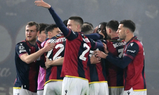 Dallinga-Iling in un minuto e il Bologna ribalta il Dortmund: è la prima gioia Champions 1 Dallinga-Iling in un minuto e il Bologna ribalta il Dortmund: è la prima gioia Champions