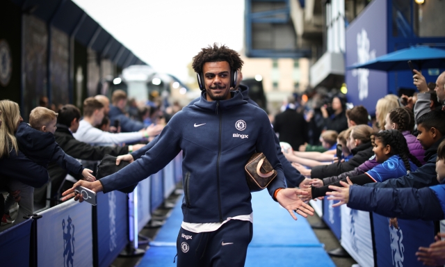 Juve, doppia missione per Giuntoli: Kelly e Veiga. E Douglas Luiz piace al Chelsea 1 Juve, doppia missione per Giuntoli: Kelly e Veiga. E Douglas Luiz piace al Chelsea