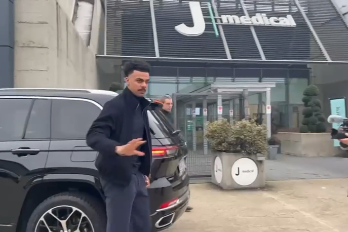 Juve, l'arrivo di Renato Veiga per le visite mediche 1 Juve, l'arrivo di Renato Veiga per le visite mediche