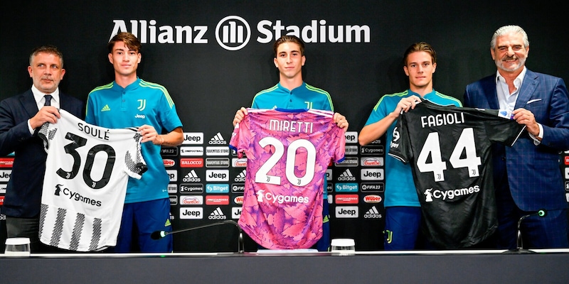 Bancomat Next Gen: Juve, nessuno scandalo. Anche se quella foto… 1 Bancomat Next Gen: Juve, nessuno scandalo. Anche se quella foto…
