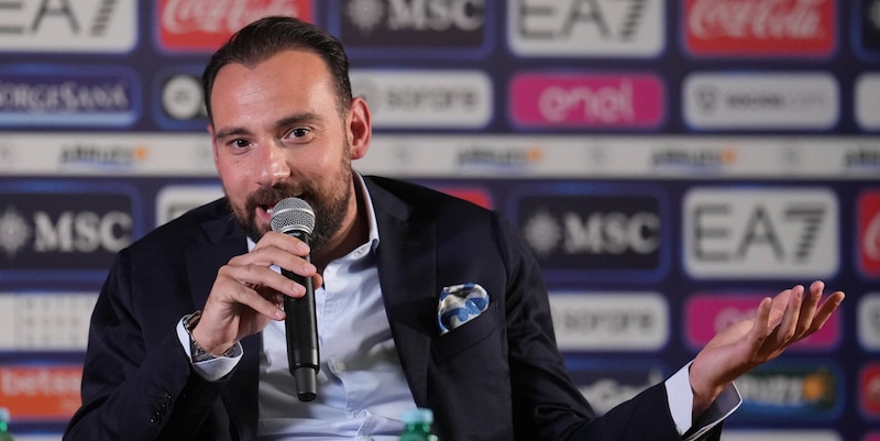 Manna diretta calciomercato Napoli: segui la conferenza stampa di oggi LIVE 1 Manna diretta calciomercato Napoli: segui la conferenza stampa di oggi LIVE