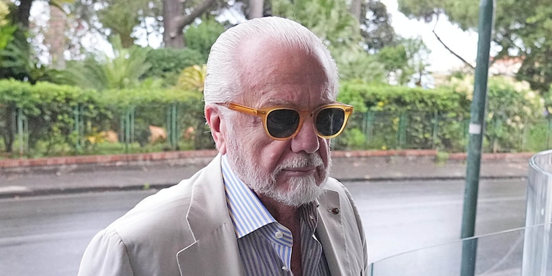 Napoli, Procura chiede processo per De Laurentiis: l'accusa è falso in bilancio 1 Napoli, Procura chiede processo per De Laurentiis: l'accusa è falso in bilancio