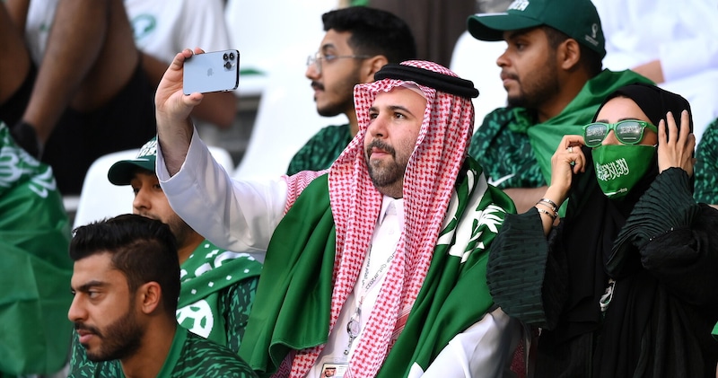 "Vietato l'alcol ai Mondiali 2034": l'annuncio shock dall'Arabia Saudita sconvolge i tifosi 1 "Vietato l'alcol ai Mondiali 2034": l'annuncio shock dall'Arabia Saudita sconvolge i tifosi