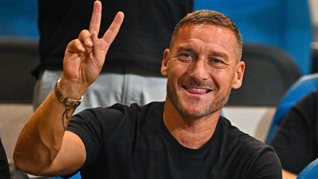 Nuova esperienza per Totti: è Brand Advisor di un'azienda degli Emirati Arabi Uniti 1 Nuova esperienza per Totti: è Brand Advisor di un'azienda degli Emirati Arabi Uniti
