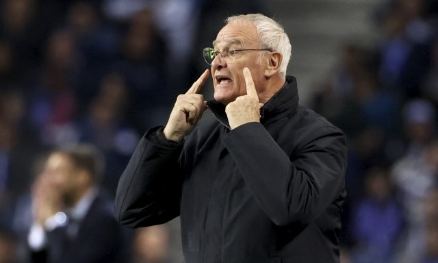 Ranieri: "Rosetti, perché quest'arbitro? Voleva far vincere il Porto, non meritava il saluto" 1 Ranieri: "Rosetti, perché quest'arbitro? Voleva far vincere il Porto, non meritava il saluto"