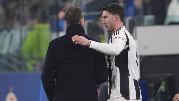 LIVE Alle 21 Juve-Empoli: Vlahovic-Kolo Muani dal 1' per la prima volta. D'Aversa con Colombo 1 LIVE Alle 21 Juve-Empoli: Vlahovic-Kolo Muani dal 1' per la prima volta. D'Aversa con Colombo