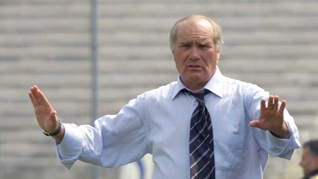 Sonetti: "Sistemavo le cose con lo 'Scosciapopoli'. E col Toro battemmo la Juve del biondino..." 1 Sonetti: "Sistemavo le cose con lo 'Scosciapopoli'. E col Toro battemmo la Juve del biondino..."