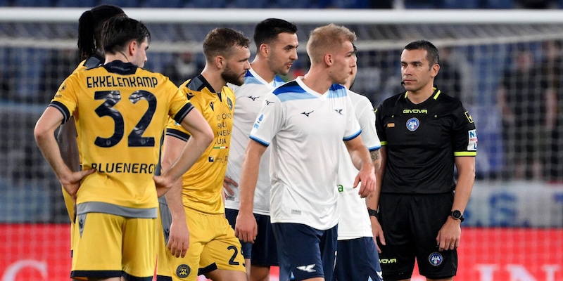 Mistero in Lazio-Udinese, c'è il caso sul recupero: perché 33'' in meno? 1 Mistero in Lazio-Udinese, c'è il caso sul recupero: perché 33'' in meno?