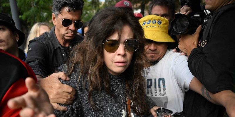 Processo Maradona, la denuncia della figlia Dalma: “Omicidio”. E c’è un caso pm 1 Processo Maradona, la denuncia della figlia Dalma: “Omicidio”. E c’è un caso pm