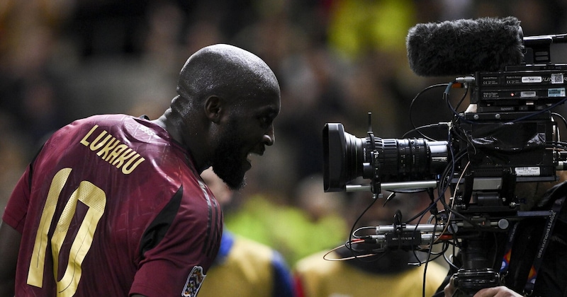 Lukaku e le frasi che fanno impazzire Napoli: il discorso da applausi e la battuta in diretta 1 Lukaku e le frasi che fanno impazzire Napoli: il discorso da applausi e la battuta in diretta