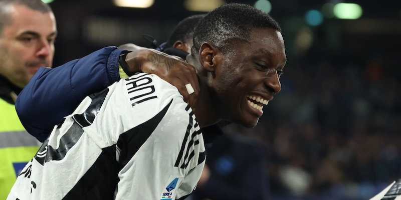 Quello che non sai su Kolo Muani: “Il Verona, Maldini e i video di Cavani” 1 Quello che non sai su Kolo Muani: “Il Verona, Maldini e i video di Cavani”