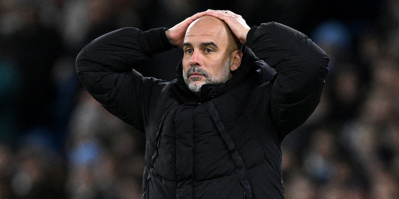 Manchester City, 20 tiri fuori: Guardiola se la prende con il pallone. Scoppia la polemica in Inghilterra 1 Manchester City, 20 tiri fuori: Guardiola se la prende con il pallone. Scoppia la polemica in Inghilterra