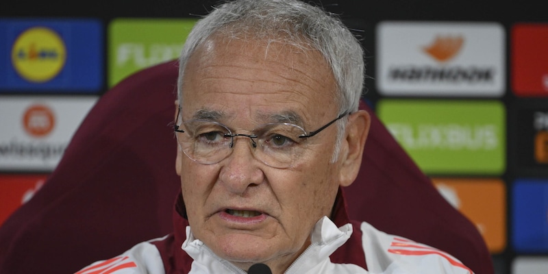 Ranieri, caso Hummels e Dybala: “Tutti devono correre, lui si diverta” 1 Ranieri, caso Hummels e Dybala: “Tutti devono correre, lui si diverta”
