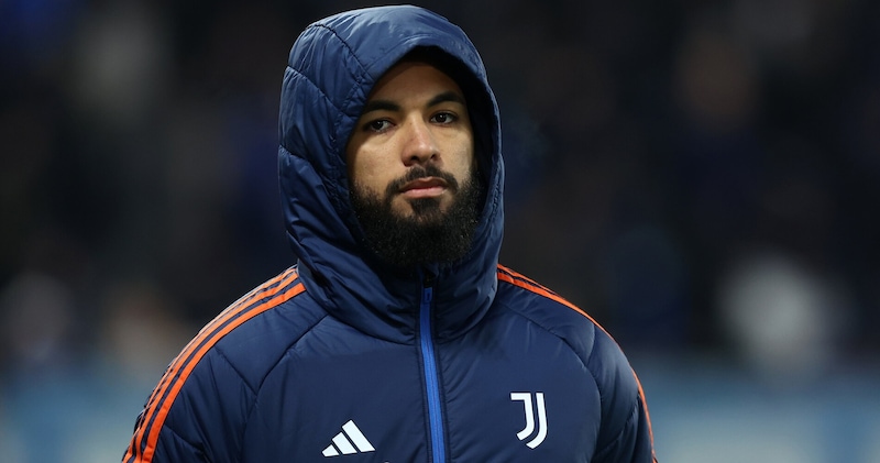 Douglas Luiz in discoteca dopo Juve-Atalanta? I fatti e la furia dei tifosi 1 Douglas Luiz in discoteca dopo Juve-Atalanta? I fatti e la furia dei tifosi