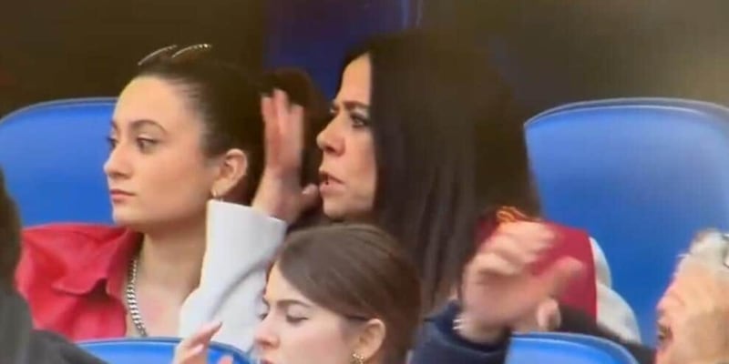 La Roma sfiora il gol, la reazione di Rosella Sensi in tribuna è virale: cosa è successo 1 La Roma sfiora il gol, la reazione di Rosella Sensi in tribuna è virale: cosa è successo