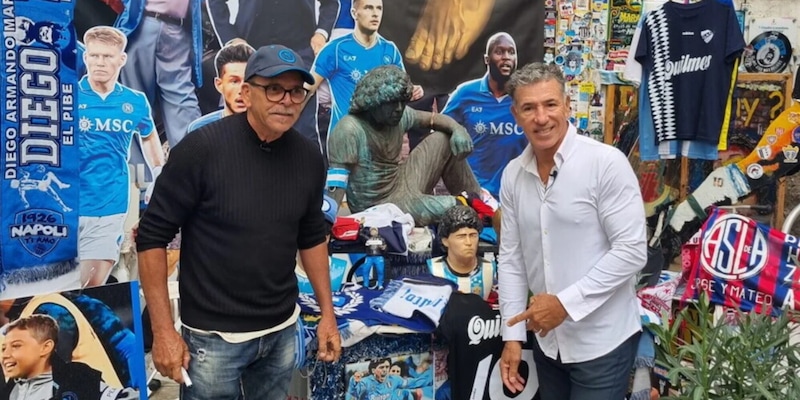 Careca e Alemao omaggiano Maradona a Napoli tra l'affetto dei tifosi 1 Careca e Alemao omaggiano Maradona a Napoli tra l'affetto dei tifosi