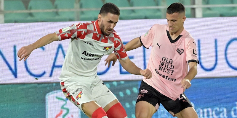 Clamoroso tonfo del Palermo, da 2-0 a 2-3: la Cremonese vince al 96’ 1 Clamoroso tonfo del Palermo, da 2-0 a 2-3: la Cremonese vince al 96’