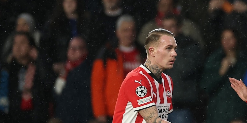 Karsdorp, che umiliazione per l'ex Roma: entra col Psv sotto di 4 gol 1 Karsdorp, che umiliazione per l'ex Roma: entra col Psv sotto di 4 gol