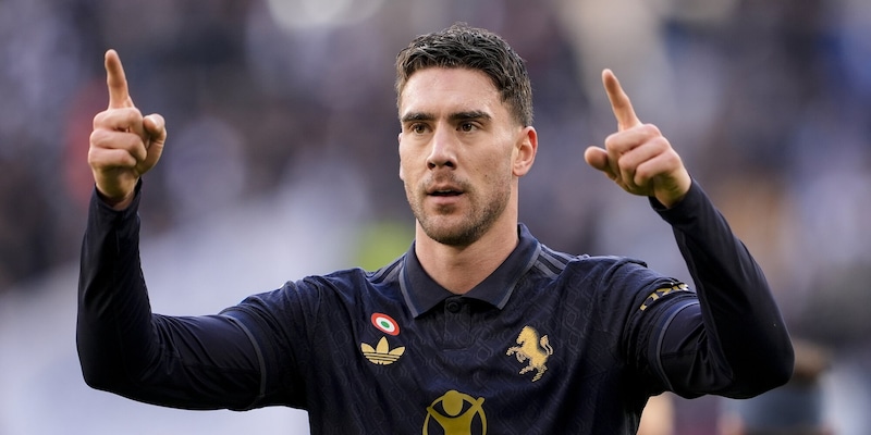 Vlahovic, la Juve e la cessione: posizioni a confronto tra grana e opportunità 1 Vlahovic, la Juve e la cessione: posizioni a confronto tra grana e opportunità