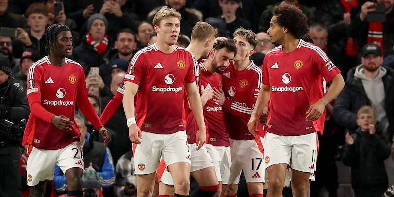 Passano Manchester United e Tottenham, fuori l'Ajax di Farioli 1 Passano Manchester United e Tottenham, fuori l'Ajax di Farioli